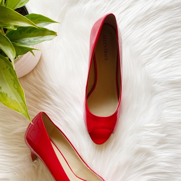 - SOLD - Ellen Tracy Vanna Peep Toe Heels - Picture 2 of 9